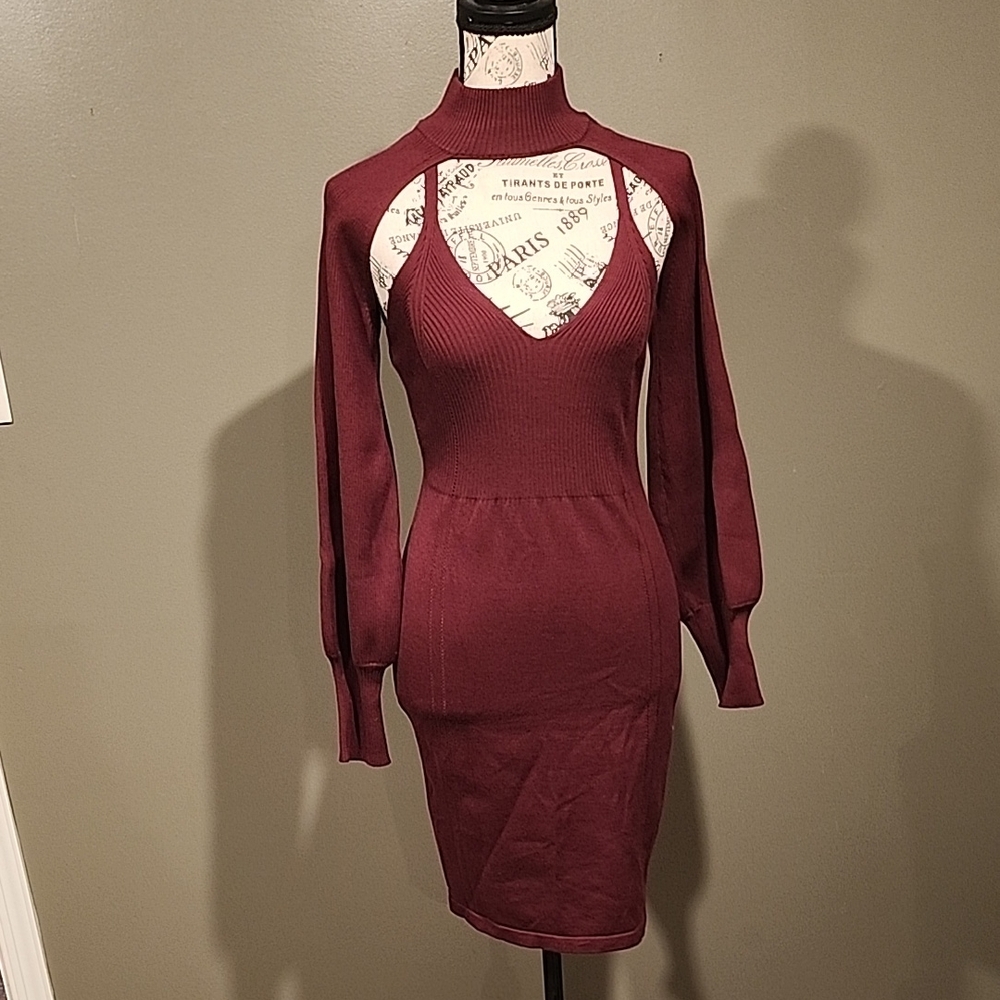 Chic Burgundy Cutout Dress